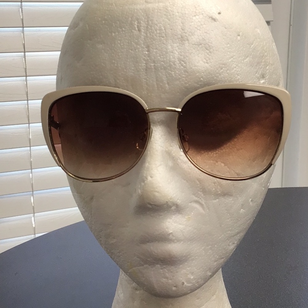 Oscar De La Renta Oversized Cat-Eye Sunglasses